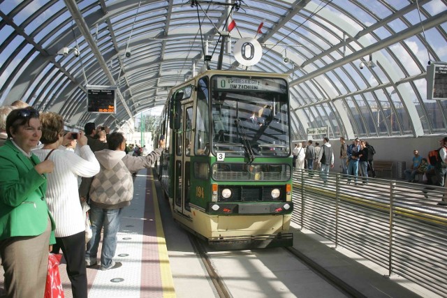 Trasa PST do Dworca Zachodniego otwarta - Wielka parada tramwajów