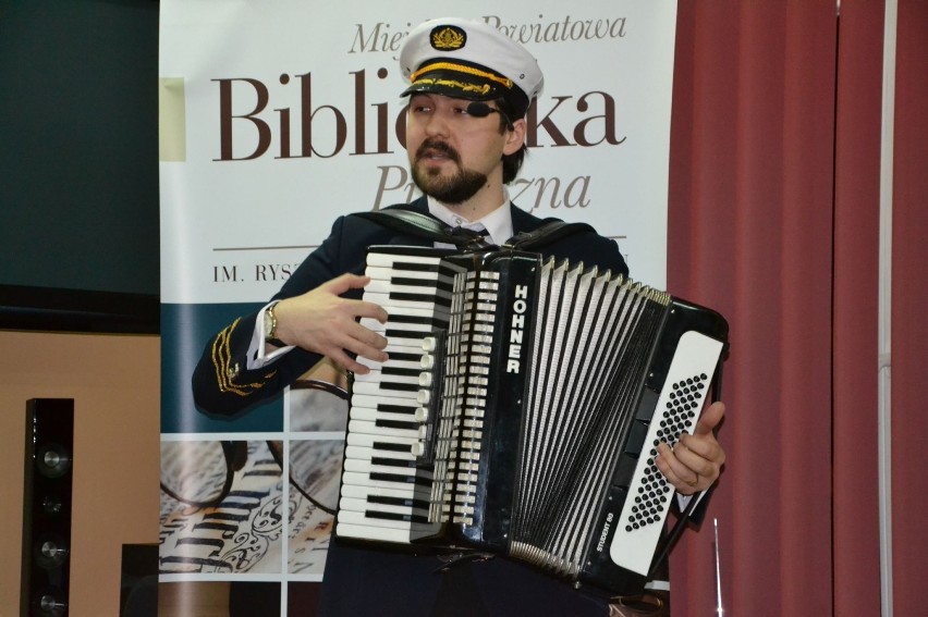 Teatr Zamku Piastowskiego w Raciborzu w bibliotece