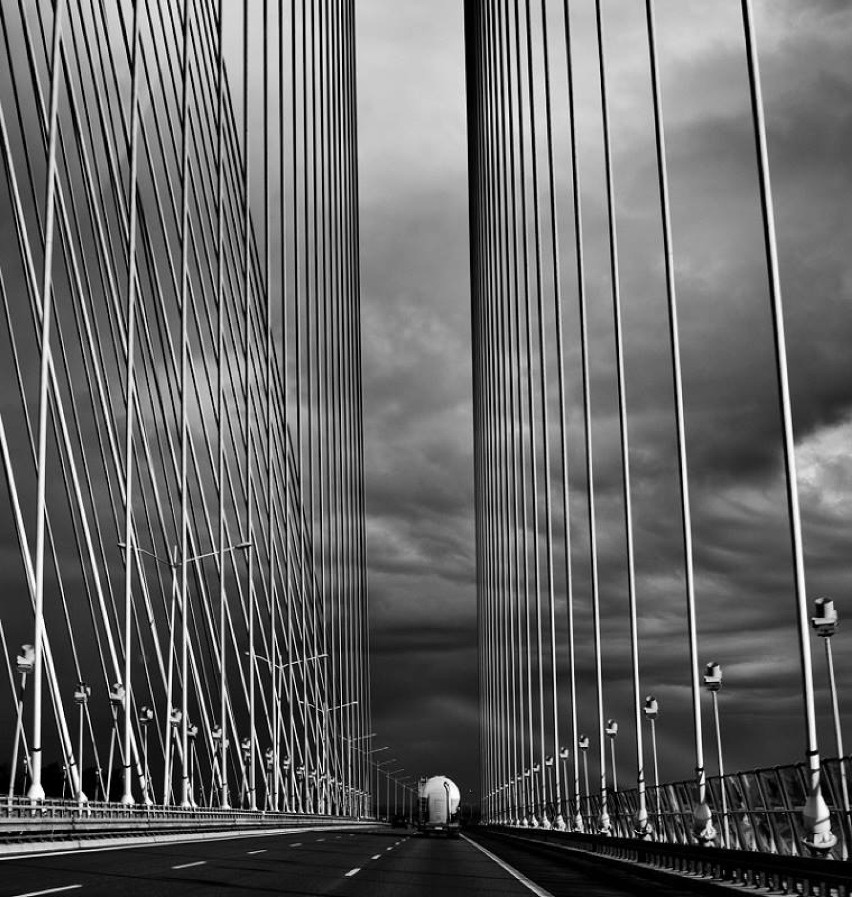 Fotografia finałowa: 
Łukasz SZCZEPAŃSKI z Dłutowa 
„Highway...