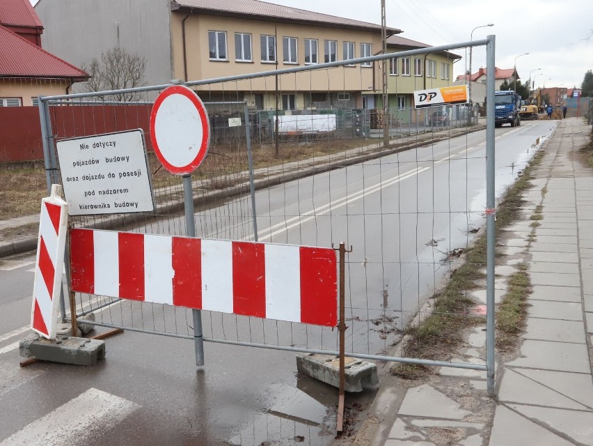 Modernizacja ulicy Wiejskiej w Radomiu. Trwa wymiana sieci kanalizacyjnej i deszczowej. Zobaczcie zdjęcia