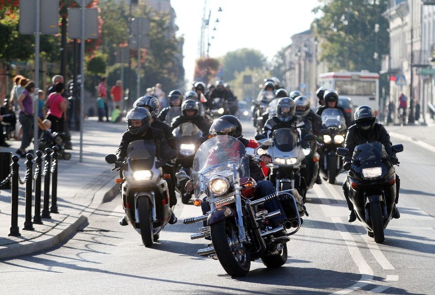 Zakończenie sezonu motocyklowego w Piotrkowie - archiwalne zdjęcia