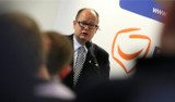 Prezydent Gdańska Paweł Adamowicz na nadzwyczajnym posiedzeniu klubu PO ws. afer