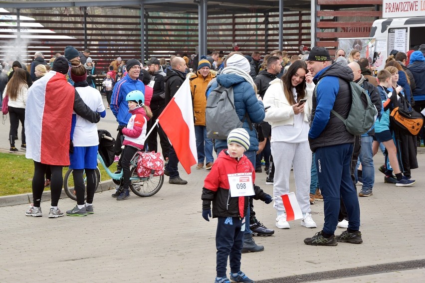 Piła. Na Stadionie Powiatowym odbył się Bieg Niepodległości. Zobaczcie pierwszą część zdjęć