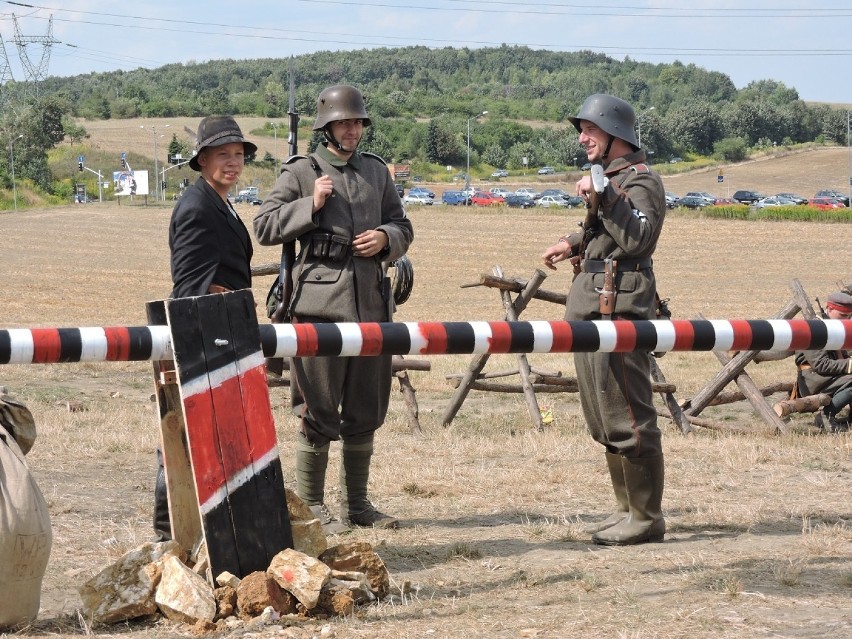 Powstańcy śląscy stoczyli walkę pod Kopcem Wyzwolenia w...