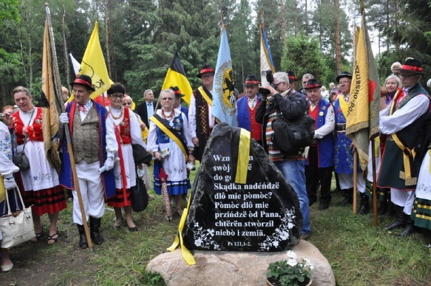 Pielgrzymi w drodze na Świętą Górę Polanowską, III Odpust...