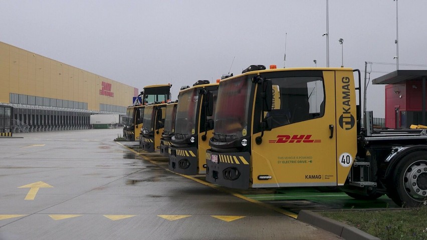 Paczki dotrą jeszcze szybciej. Międzynarodowe Centrum Logistyczne DHL obsłuży tegoroczny szczyt paczkowy