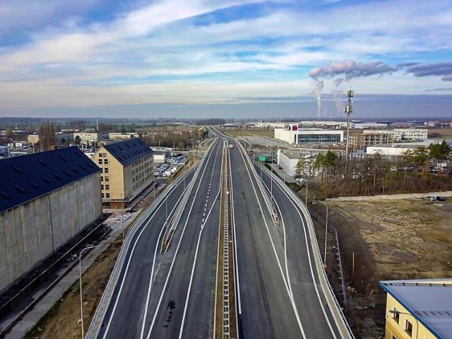 Pierwszy odcinek obwodnicy piastowskiej, od obwodnicy północnej do ul. Niemodlińskiej - kosztowała 135 mln zł, w tym 115 mln zł pochodziło w UE.