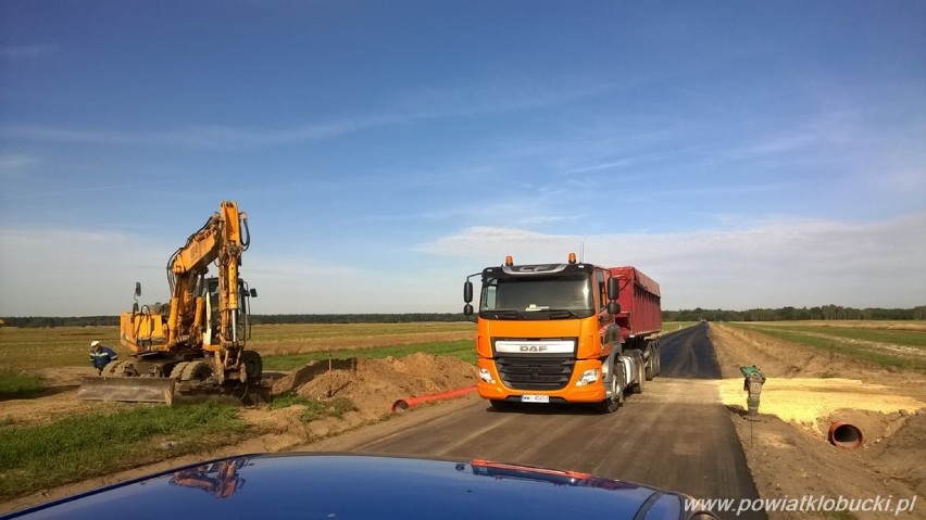 Budowa drogi Starokrzepice - Bobrowa