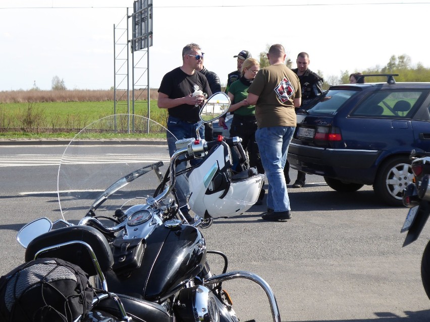 Początek sezonu motocyklowego. Akcja policji i klubu motocyklowego w Koszalinie [ZDJĘCIA]