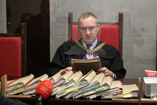 Sędzia Mariusz Kołodziej ogłasza wyrok