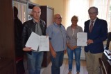 Podpisali umowę na dzierżawę toru w Stafanowie w oddziale PKP PLK Zielona Góra oraz wynajem parowozu TKt48-147 "Tekatka"