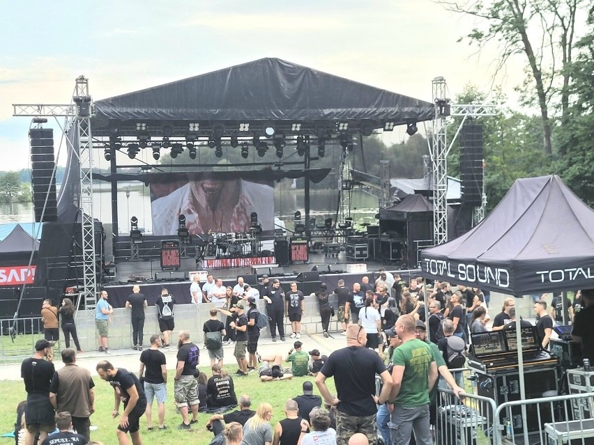Szczecinecki koncert Sepultury zgromadził fanów zespołu z...