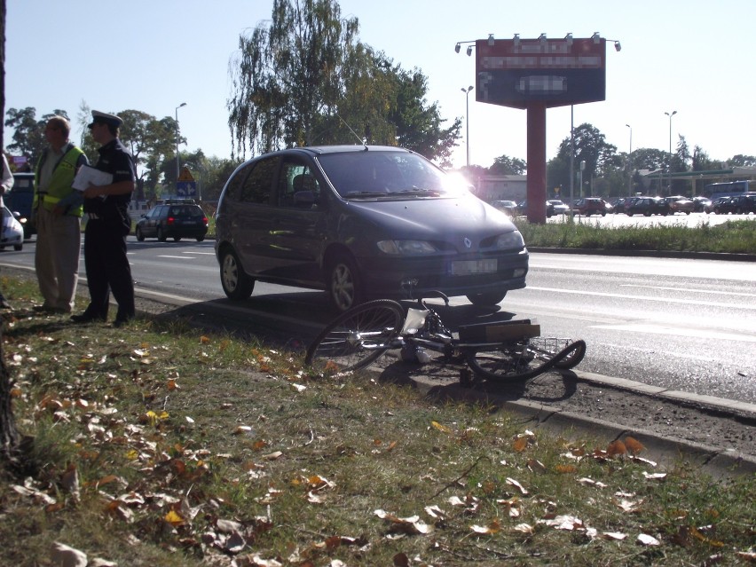 Głogów: Rowerzysta potrącony na ulicy Piłsudzkiego