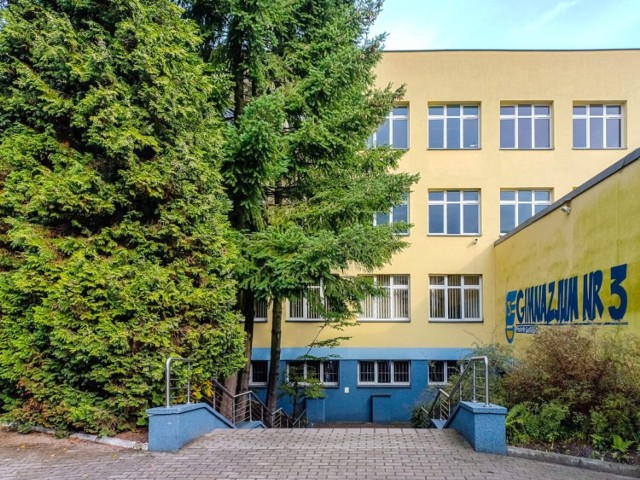 Tymczasową siedzibą Parku Kultury, na ponad rok, jest dawne Gimnazjum numer 3 w Starachowicach