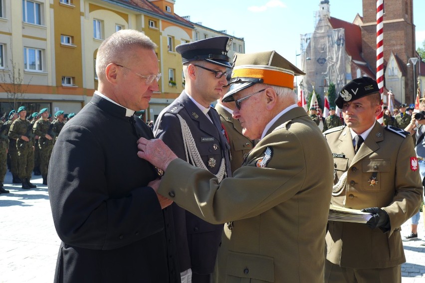 Dzień Kombatanta w Oławie. Zobacz zdjęcia z uroczystości