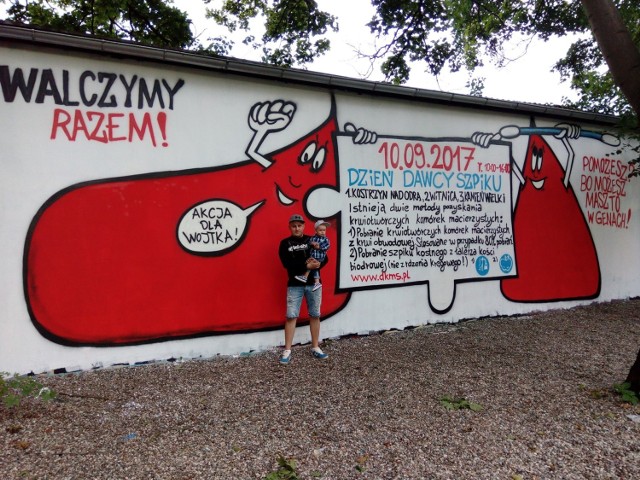 W Kostrzynie nad Odrą powstało nawet graffiti, zachęcające do zarejestrowania się jako potencjalni dawcy szpiku.