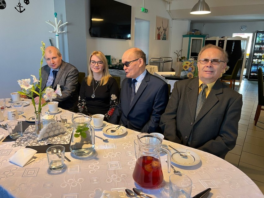 Członkowie Koła Powiatowego Polskiego Związku Niewidomych w Złotowie świętowali Dzień Białej Laski