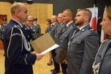 Święto Policji 2023 w powiecie międzychodzkim, czyli uroczysta zbiórka z aktami mianowania na wyższe stopnie służbowe i medalami