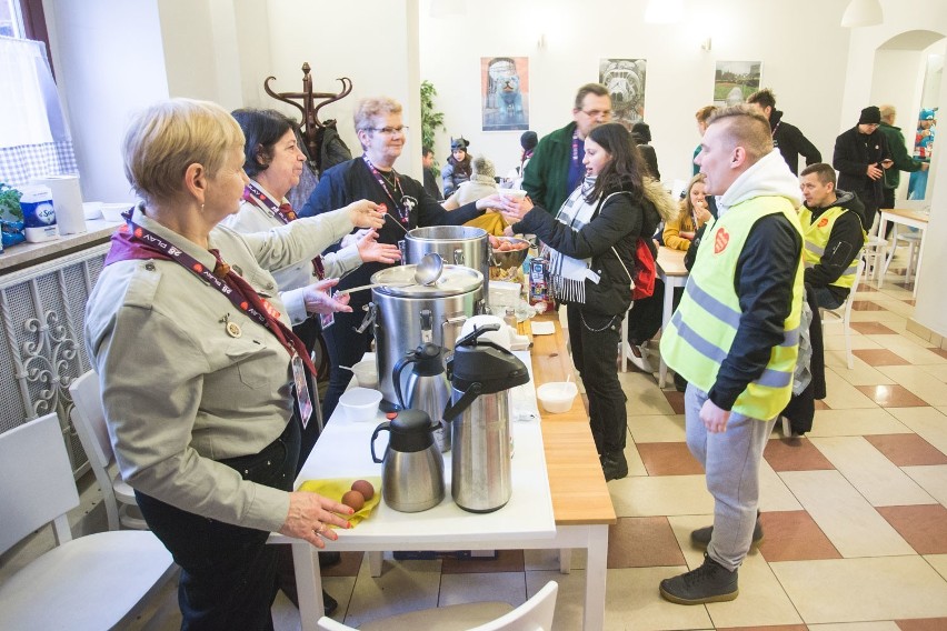 WOŚP 2021 w Słupsku i powiecie słupskim. Gdzie znajdę najbliższą puszkę? Gdzie wpłacę pieniądze? Sprawdź!