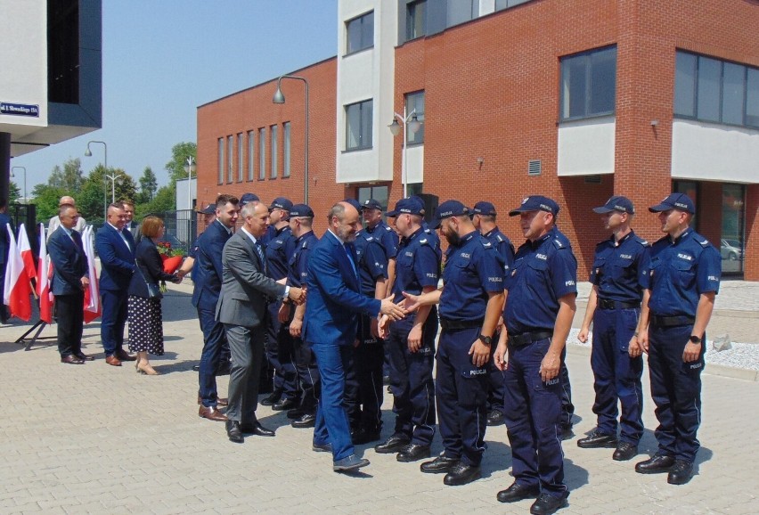 W Zatorze uroczyście oddano do użytku nowoczesny Komisariat...