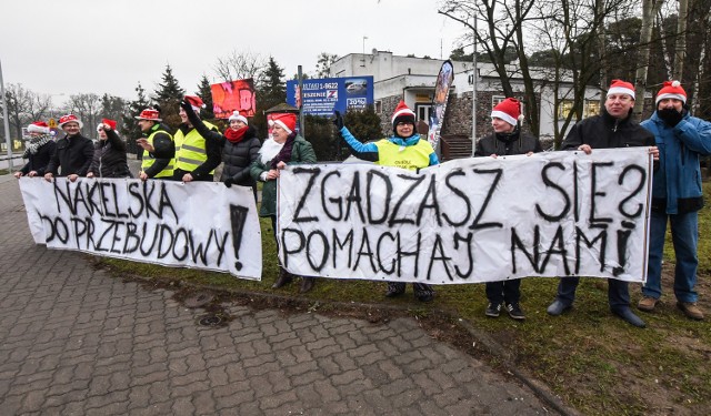 Protesty mieszkańców ulicy Nakielskiej wreszcie przyniosły oczekiwany efekt. Rozpoczęła się procedura przed jej remontem.