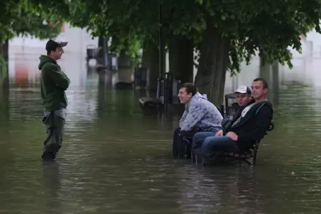 Powódź 2010. Oto zdjęcia Krosna Odrzańskiego zalanego przez Odrę 11 lat temu.