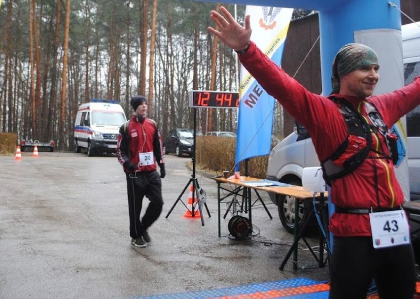 Świdnicki policjant najlepszy w biegu na dystansie 100 kilometrów! (ZDJĘCIA)