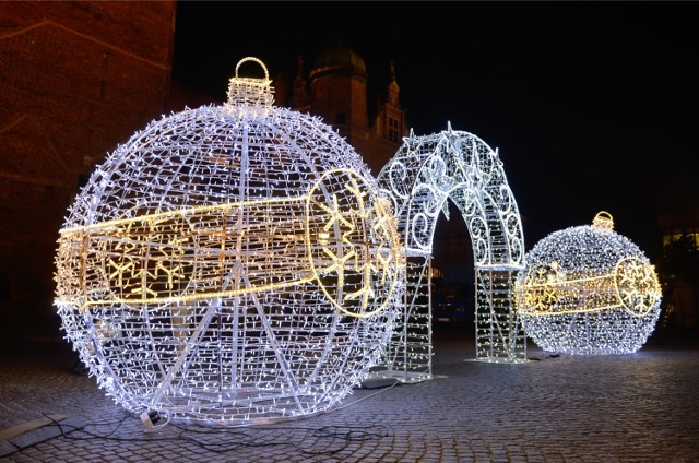 Świąteczne iluminacje na Targu Węglowym w Gdańsku