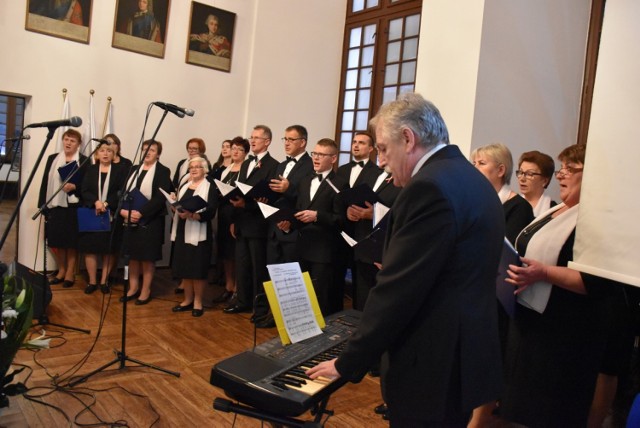Koncert pieśni patriotycznych w Piotrkowie