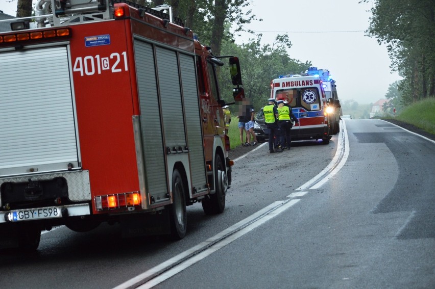 Utrudnienia na drodze z Bytowa do Kościerzyny. Tuż za...