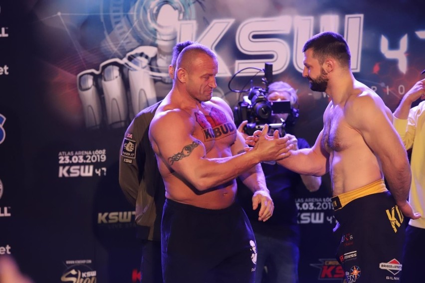 KSW 64 NA ŻYWO 23.10.2021 r. Sebastian Przybysz obronił pas, a Mariusz Pudzianowski zniszczył "Bombardiera"! Zobaczcie nokaut WIDEO