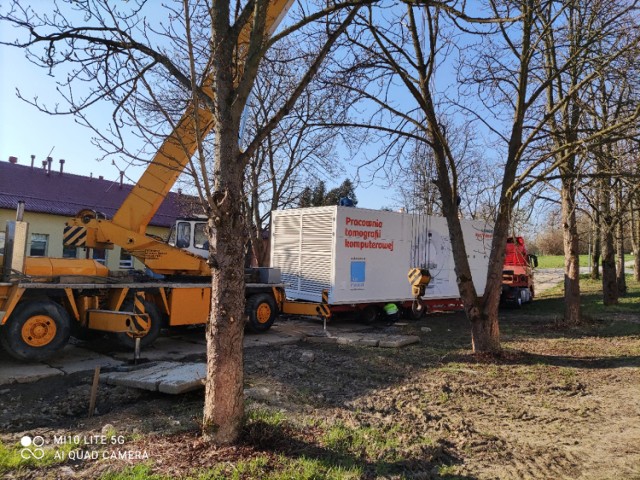 Nowy tomograf będzie służyć pacjentom za około dwa tygodnie.