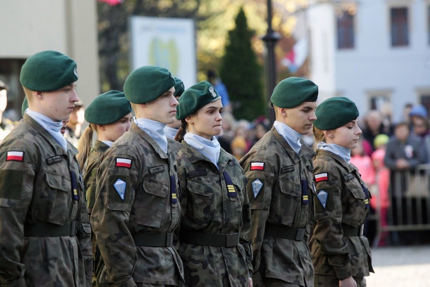 Legnica. Kwalifikacje wojskowe 2020. Zobacz, czy masz obowiązek przystąpienia do kwalifikacji! [KATEGORIE]