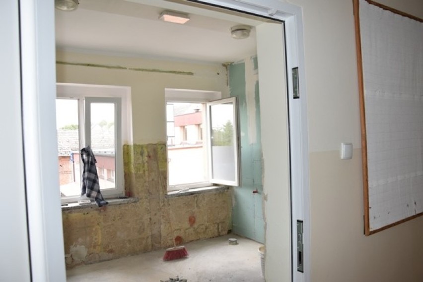 INWESTYCJE: Dzieci będą miały nowe łazienki w przedszkolu w Sulmierzycach