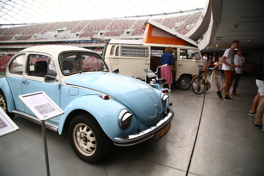 Auto Nostalgia 2018. Zabytkowe samochody przyjechały do...