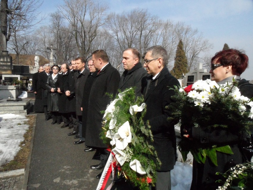 Katastrofa Smoleńska: Marszałek Schetyna odwiedził grób posła Dolniaka