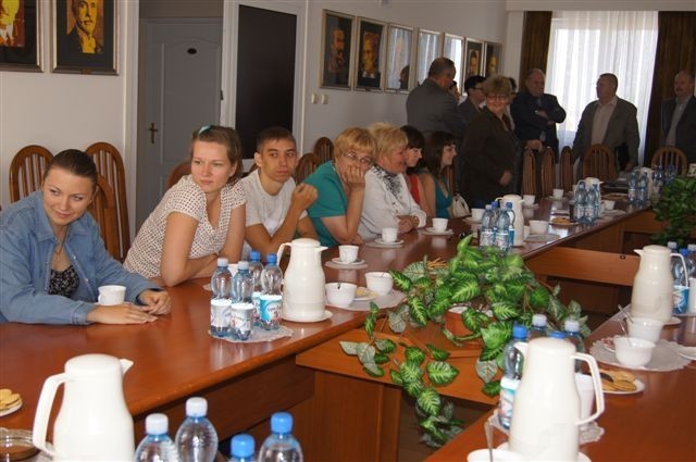 Młodzi Polacy z Syberii z wizytą u starosty [ZDJĘCIA]