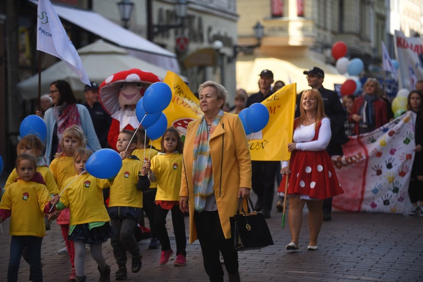 Celem akcji było promowanie zdrowego stylu życia,...