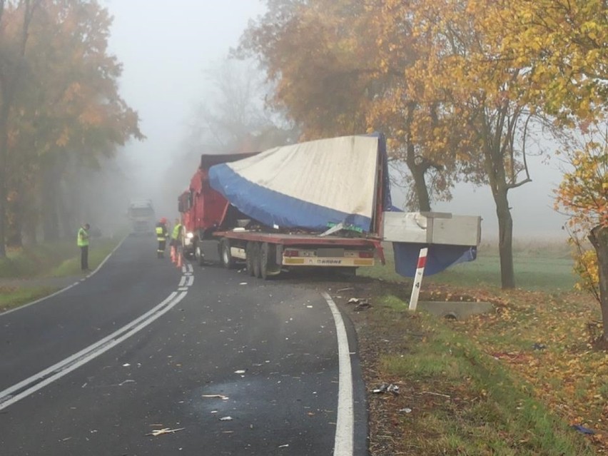 Śmiertelny wypadek pod Radomskiem. Ciężarówki zderzyły się w...