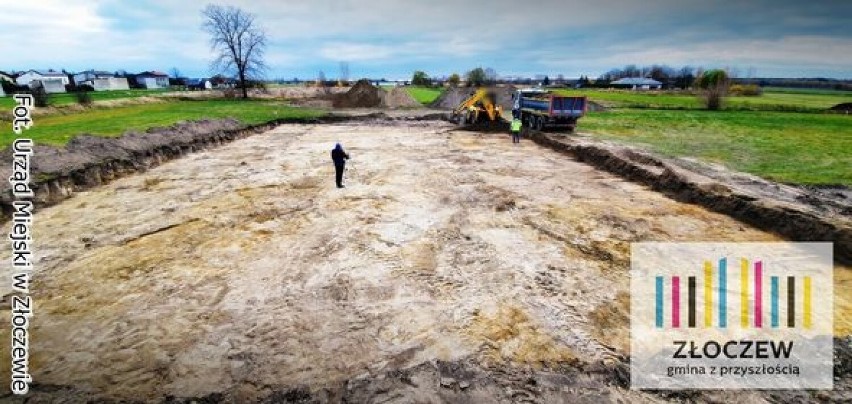 Stadion w Złoczewie. Trwa sportowa inwestycja. Co powstaje? ZDJĘCIA