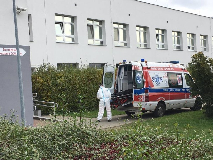 Pleszew. Kolejne oddziały covidowe w Wielkopolsce są zamykane. Do końca czerwca znikną one z 31 szpitali. A co z pleszewskim szpitalem?