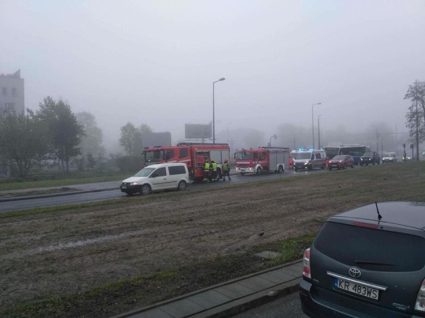 Autobus potrącił rowerzystę, mężczyzna zmarł w szpitalu [ZDJĘCIA]