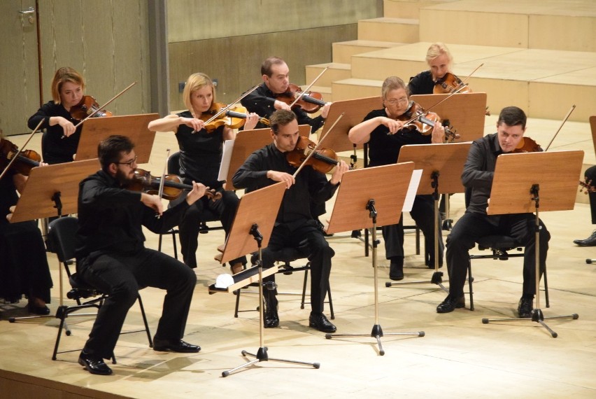 Kaliscy filharmonicy zapraszają na koncert online "Muzyczne...