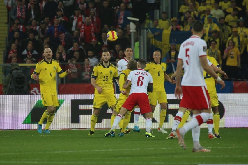 Polacy pokonali na Stadionie Śląskim Szwedów 2:0...