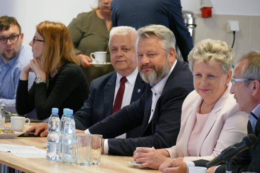 Pociągi na Pomorzu. Samorządowcy zaapelowali do ministra