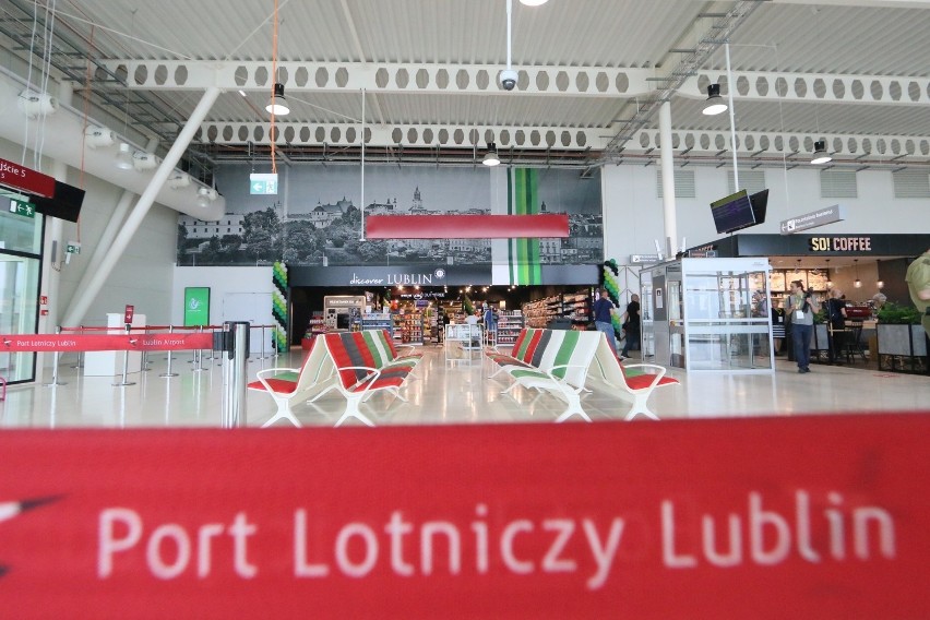 Lotnisko Lublin z rozbudowanym terminalem. Nowa część została oficjalnie otwarta [ZDJĘCIA]