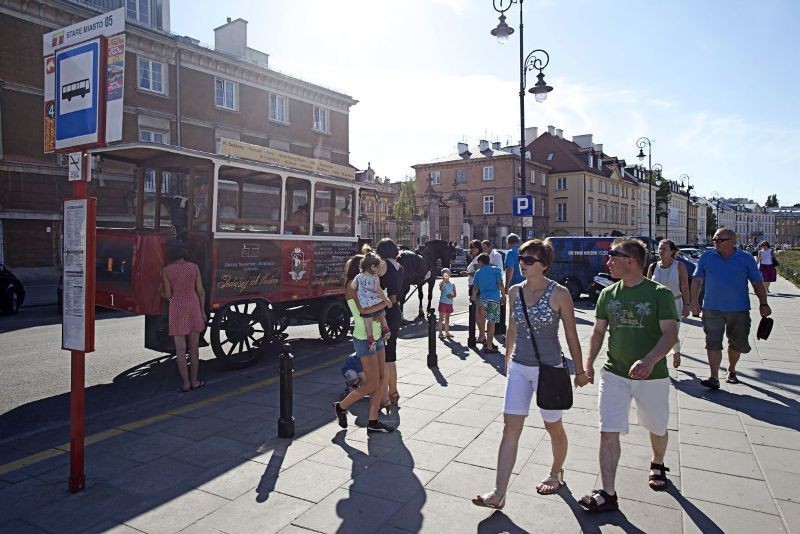 Po 100 latach konne omnibusy wracają na ulice stolicy