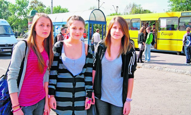 Gabriela Bober, Andżelika Kowalewska i Anna Koniarek zastanawiają się, jakie liceum teraz wybrać