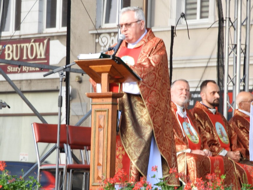 Kożmin Wlkp.: Trzeba wiedzieć skąd ma się korzenie i żyć wartościami wypisanymi na sztandarach naszych ojców