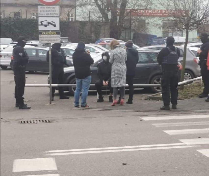 Policja zatrzymała sprawcę ataku żrącą substancją w Kaliszu! WIDEO